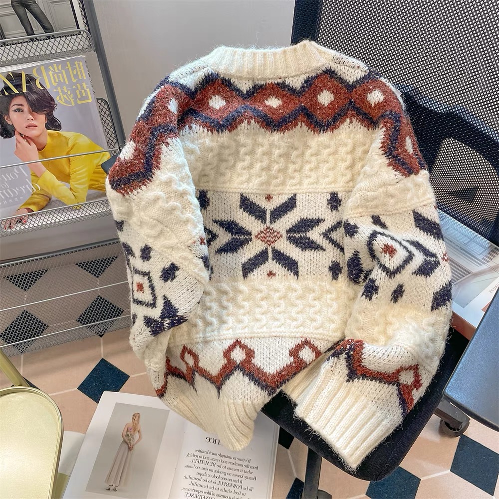 Gotta be different sweater SSZZ581 images